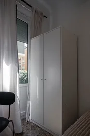 Habitación privada en Calle Poeta Zorrilla, Carolinas Bajas, imagen 1 de 10