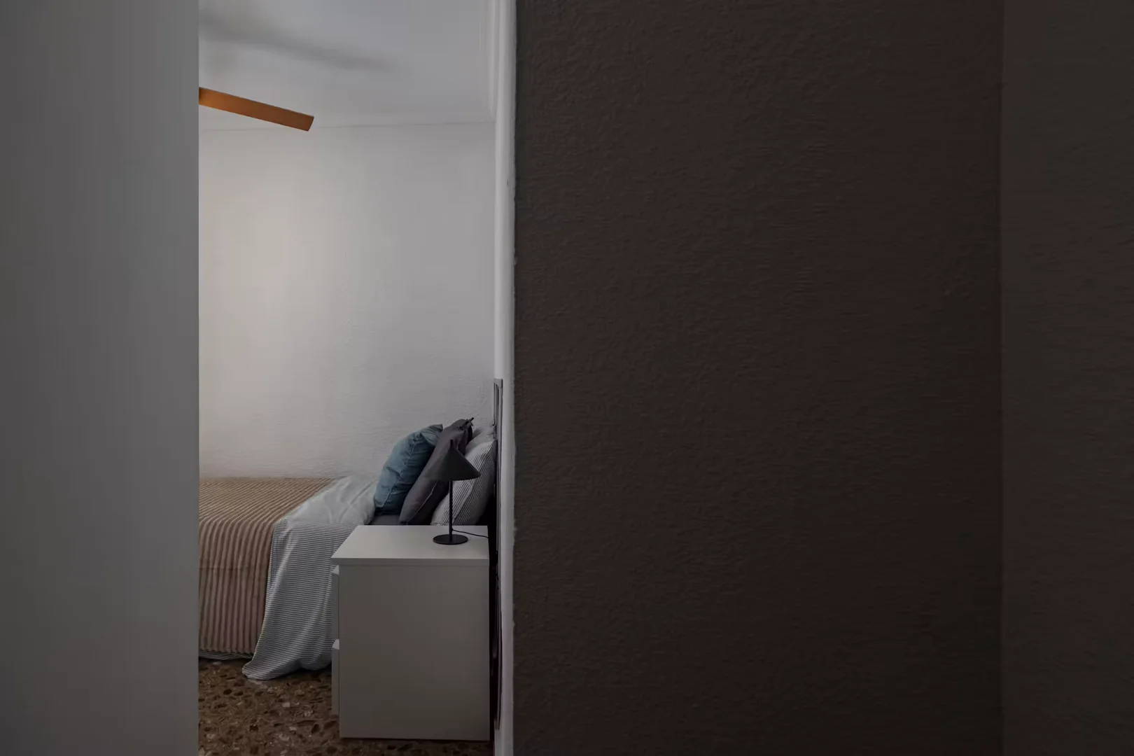 Habitación en apartamento estudiantil en alquiler en , completamente amueblado