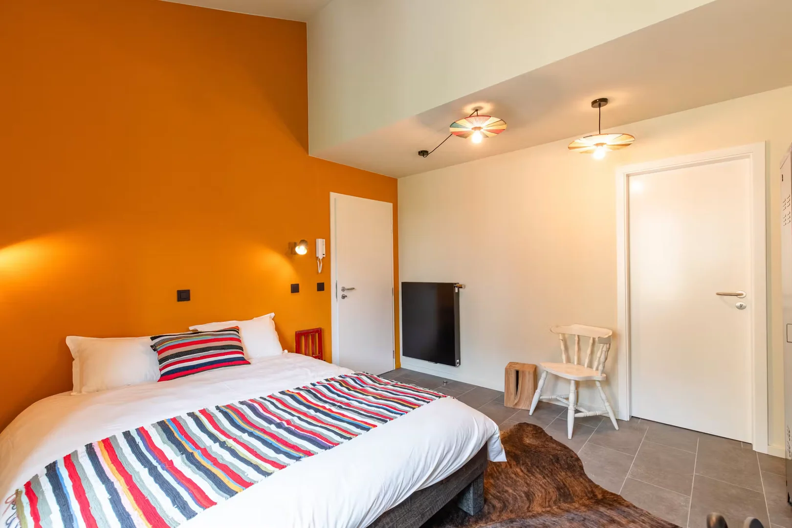 Comfortable and spacious student room in 