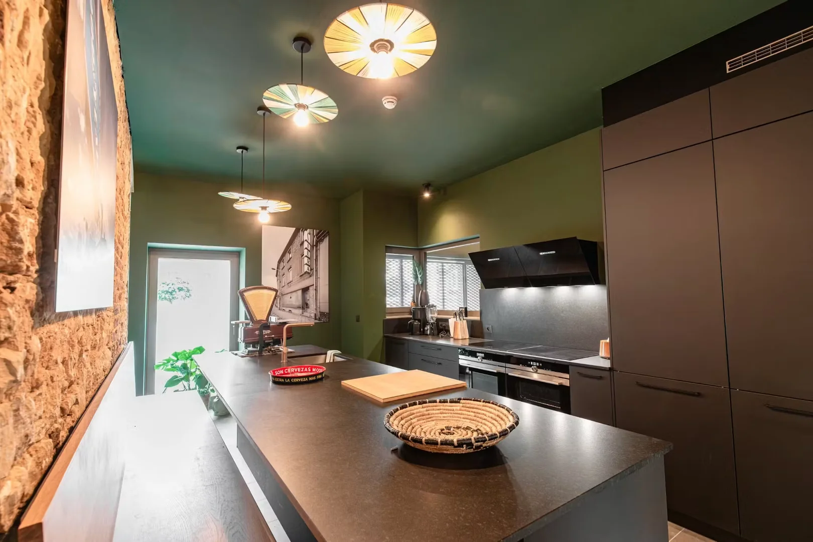 Budget-friendly student room close to campus in 