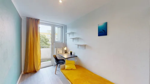 Habitación privada en Opinogórska, imagen 1 de 10