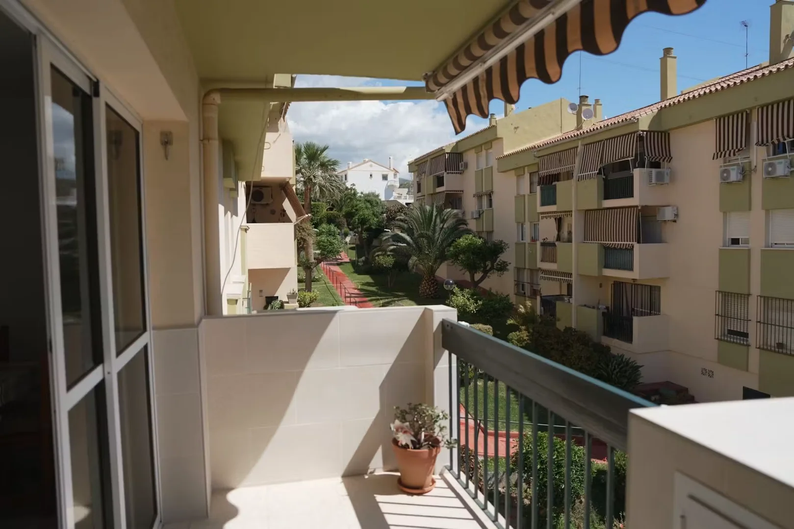 Urbanización Gransol, Urbanización Gran Sol