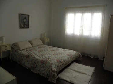 Quarto privado em Odos Eteokleous, Agios Georgios, imagem 5 de 5