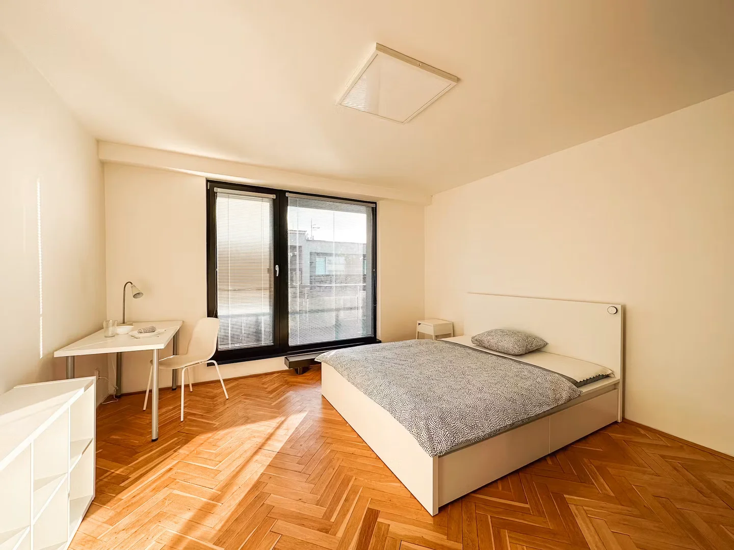 Habitación en apartamento estudiantil en alquiler en , completamente amueblado