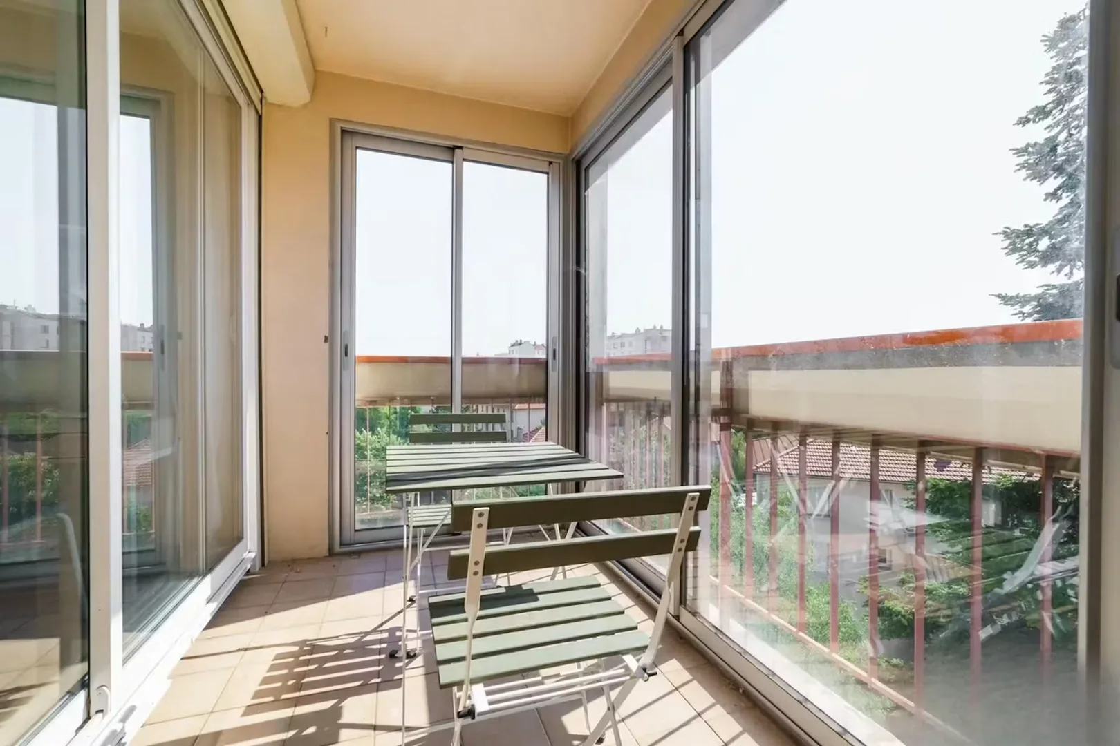 Chambre d'étudiant confortable et spacieuse dans 