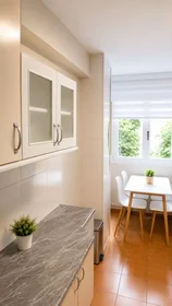 Privatzimmer in der Calle Luis Morondo Urra, Azpilagaña, bild 7 von 10