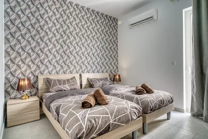 Privatzimmer in der Triq S. Cannataci, Swieqi, bild 9 von 10