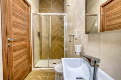 Privatzimmer in der Triq S. Cannataci, Swieqi, bild 10 von 10
