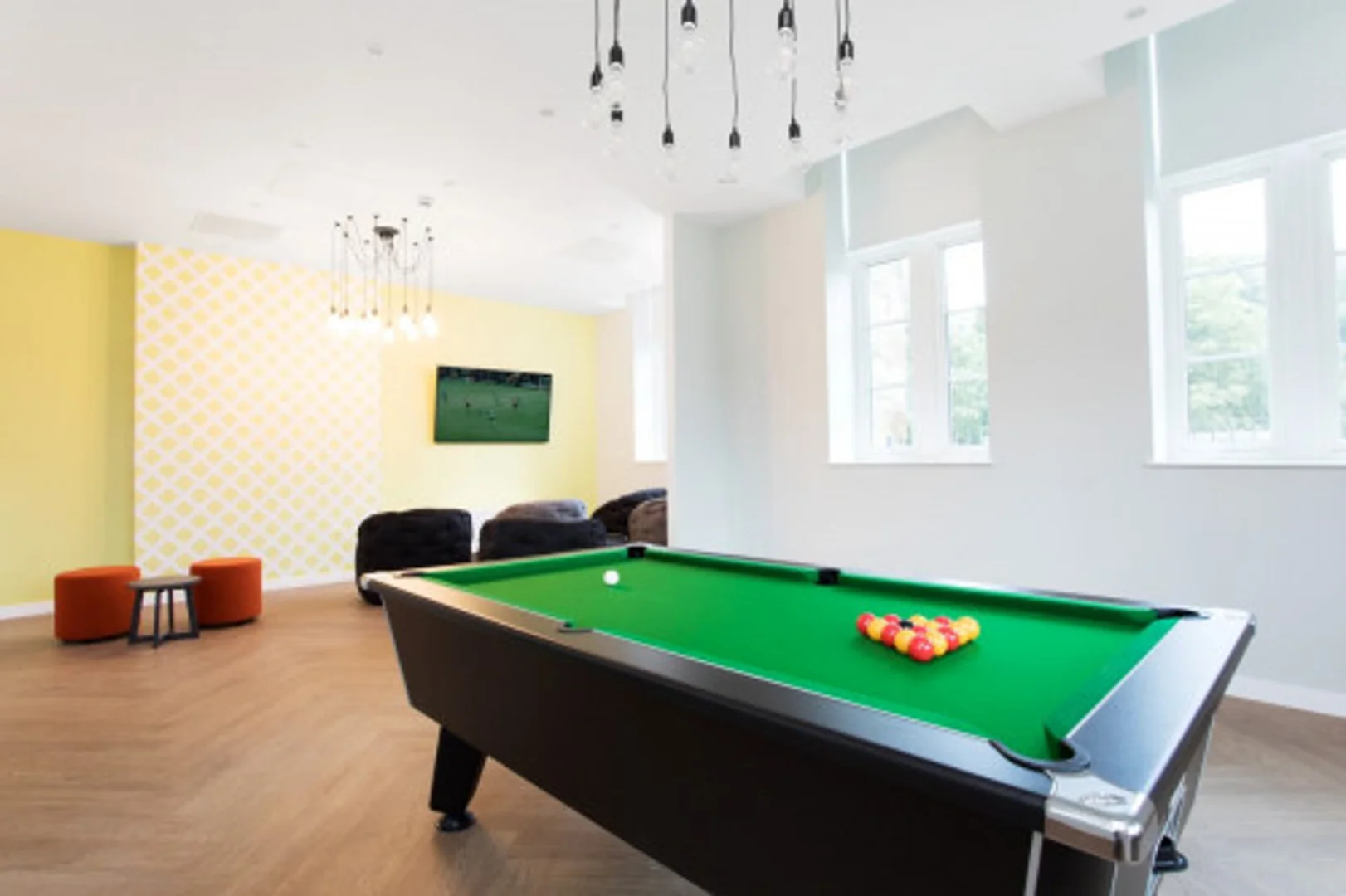 Budget-friendly student room close to campus in 