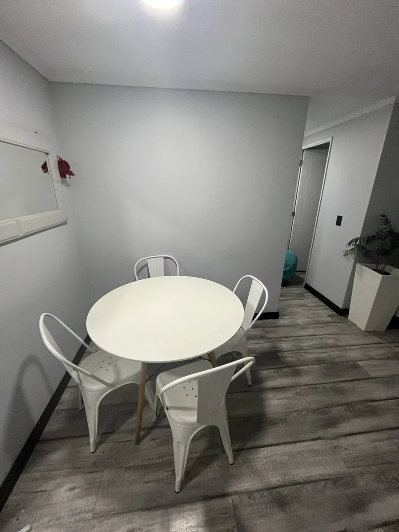 Chambre d'étudiant fonctionnelle parfaite pour étudier dans 