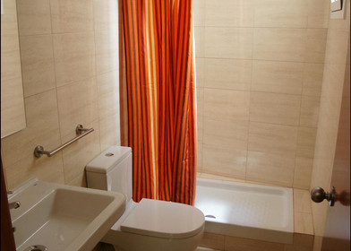 Toda a acomodação em Boylston Street, West Fens, imagem 5 de 10