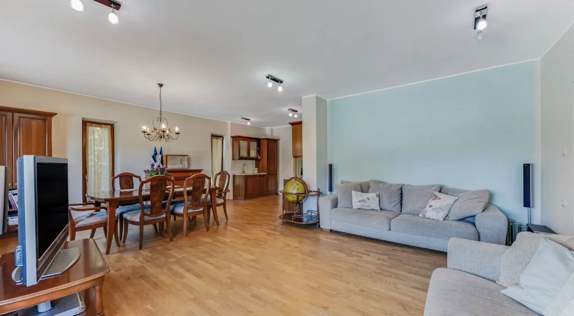 Chambre confortable pour étudiants disponible dans 