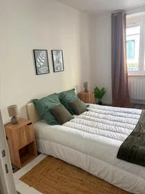 Appartamento intero in Rue Charles de Gaulle, Jacquard-Préfecture, immagine 7 di 9