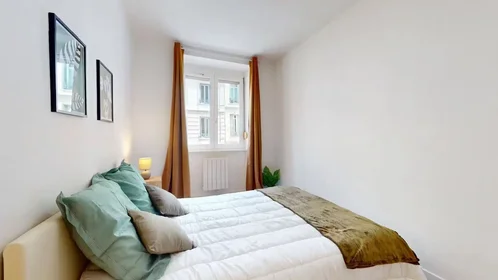 Entire apartment at Rue Charles de Gaulle, Jacquard-Préfecture, image 10 of 10