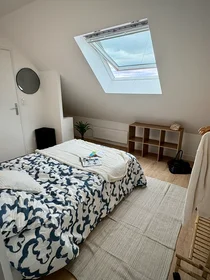 Stanza privata in residence in 198 rue de Solférino, immagine 1 di 10