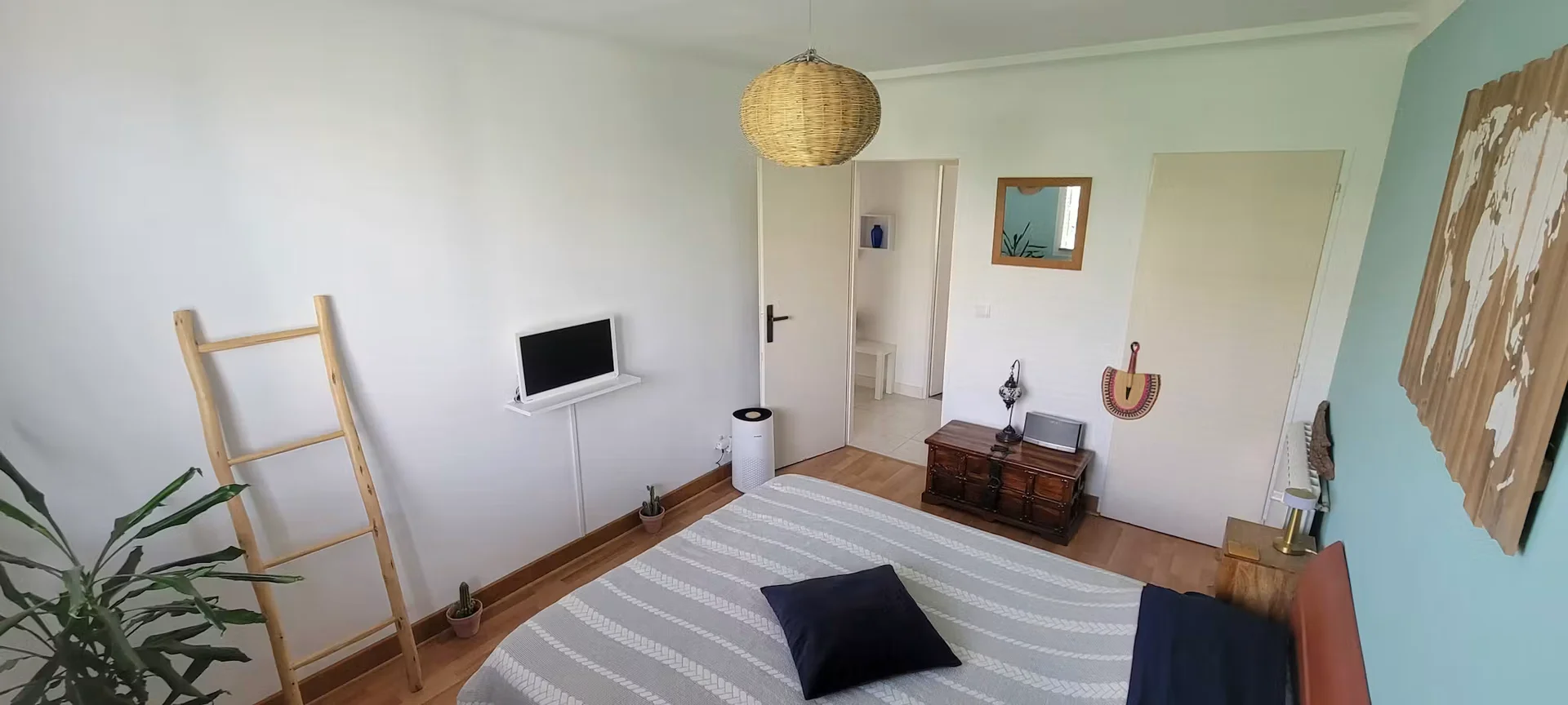Affordable room for students with ample lighting in