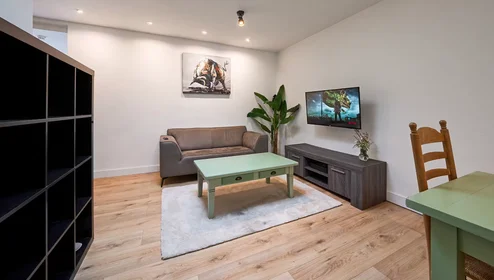 Entire apartment at Leenderweg, Stratum, image 1 of 10