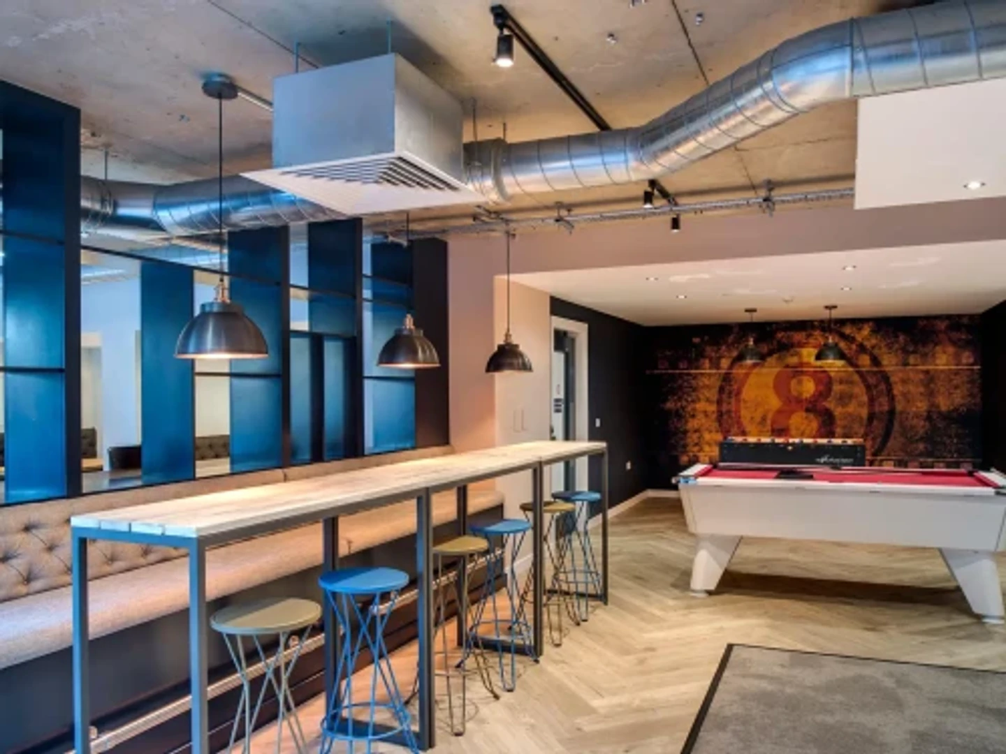 Affordable room for students with ample lighting in 