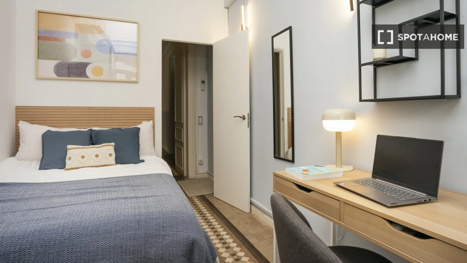 Affordable room for students with ample lighting in 