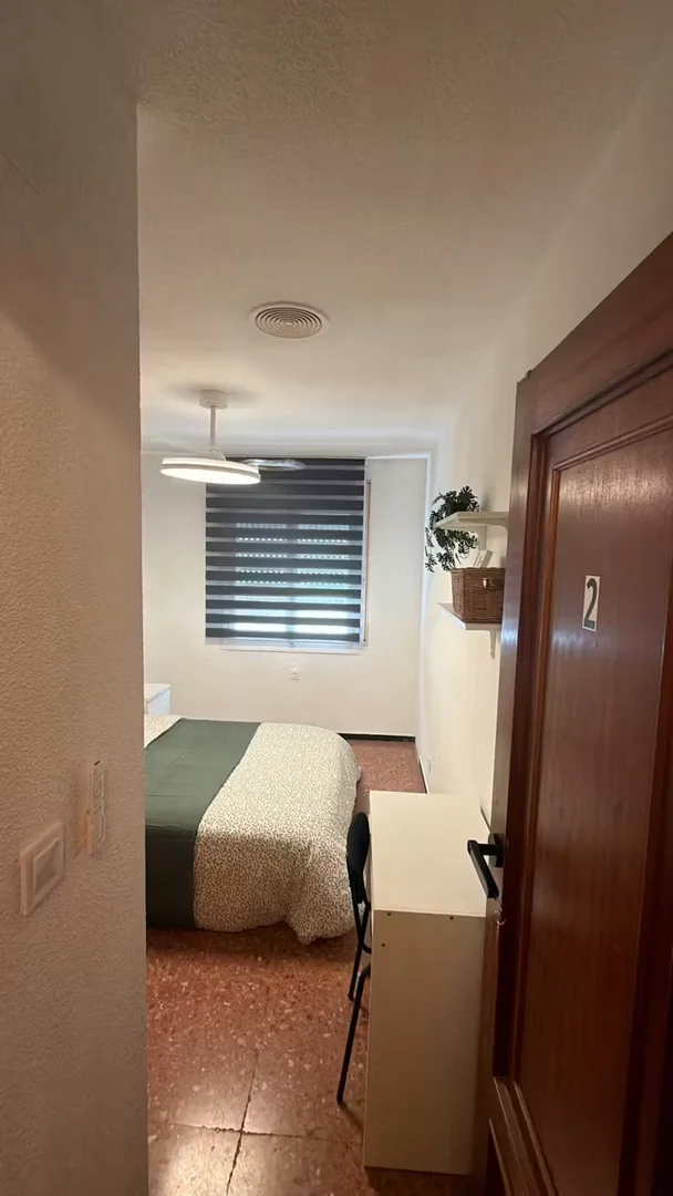Quarto acolhedor para estudantes disponível em 