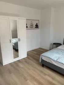 Stanza condivisa in Ratinger Straße, Stadtbezirk 1, immagine 6 di 9