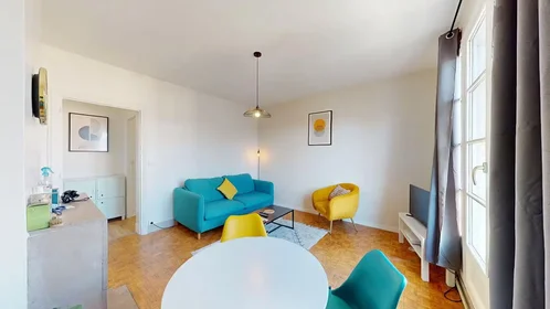Chambre privée à Rue de l'Abbé Lemire, Centre Ville/Rive Gauche, image 6 de 10