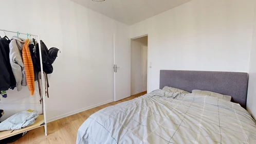 私人房间 在 4b Rue des Sources, 44的图像25