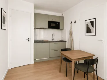 Całe miejsce Rue Hoche, , obraz 7 9