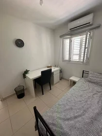 Privatzimmer in der Stasikratous, Trypiotis, bild 2 von 10