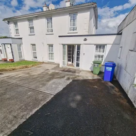 Entire apartment at Elm Green Close, Newcastle, image 1 of 10