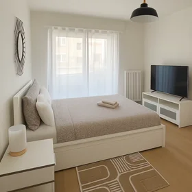 Logement entier à Avenue de Cour, Montriond/Cour, image 1 de 7