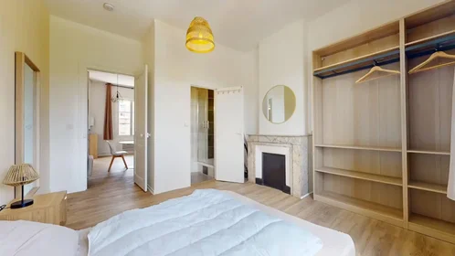 Entire apartment at Rue Bergson, La Terrasse-Bel Air-Carnot-Montaud, image 9 of 10