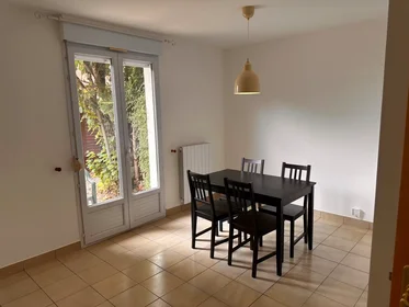 Chambre privée à Avenue Général Gallieni, Pierrefitte-sur-Seine, image 5 de 10