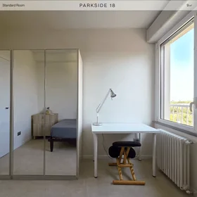 Privatzimmer in der Via Carlo Perini, Quarto Oggiaro-Vialba-Musocco, bild 1 von 10