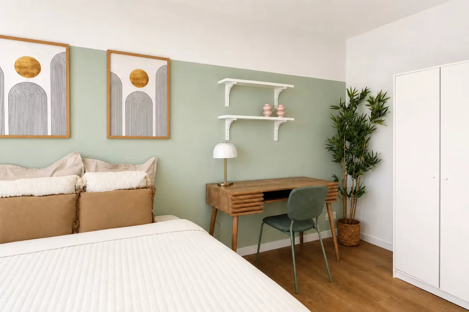 Habitación estudiantil amplia y cómoda en 