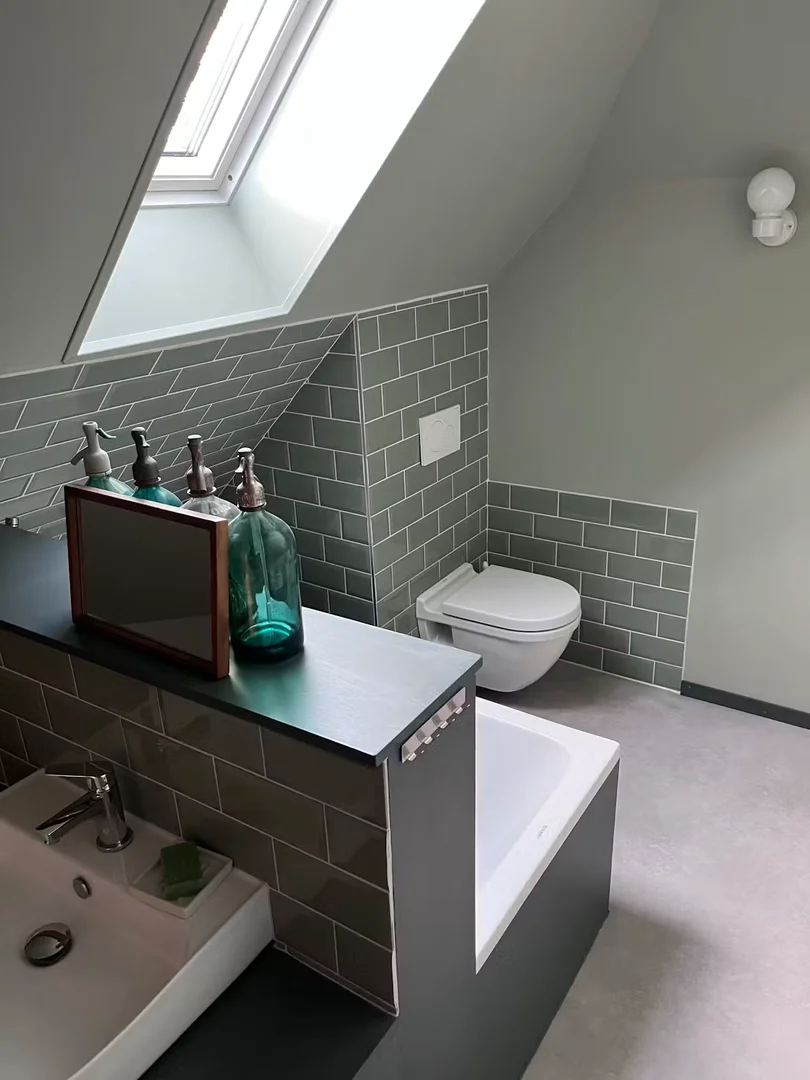 Habitación estudiantil económica con ubicación conveniente en 