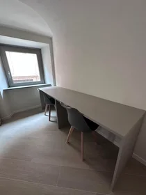 Shared room at Via Sopramuro, Centro Storico, image 5 of 10