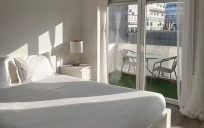 Alojamento com 3 quartos em {area}