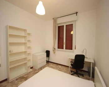 Quarto privado em 13, Via Salvatore Barzilai, Milano, 20146, imagem 1 de 10