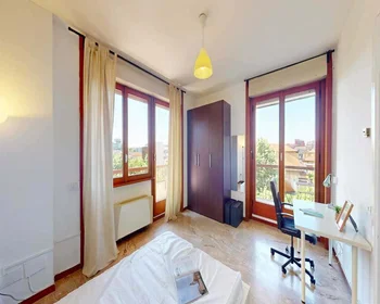 Chambre privée à Via Giuseppe Frua, 24, 20146 Milano MI, Italy, image 4 de 24