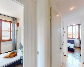 Chambre privée à Via Giuseppe Frua, 24, 20146 Milano MI, Italy, image 5 de 21