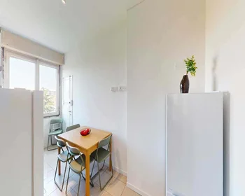 Chambre privée à Via Giuseppe Frua, 24, 20146 Milano MI, Italy, image 9 de 21