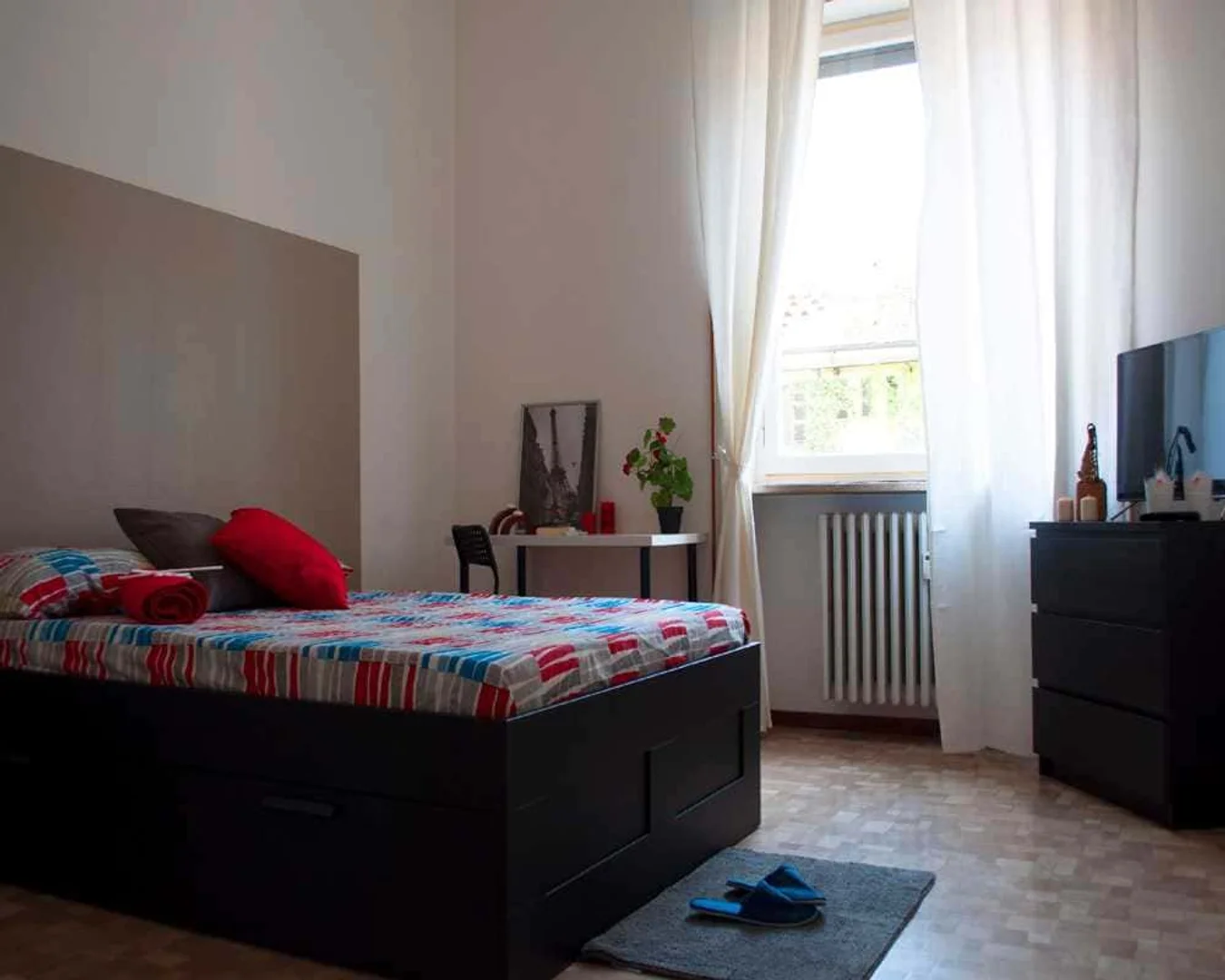 Öğrenciler için rahat oda  bölgesinde mevcut