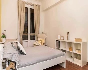 Chambre privée à 1, Via Giulio Tarra, Milano, 20124, image 2 de 40