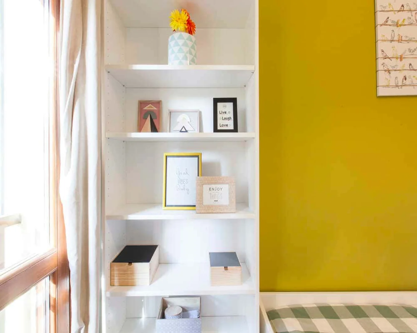 'de öğrenci dairesinde, tamamen mobilyalı kiralık oda