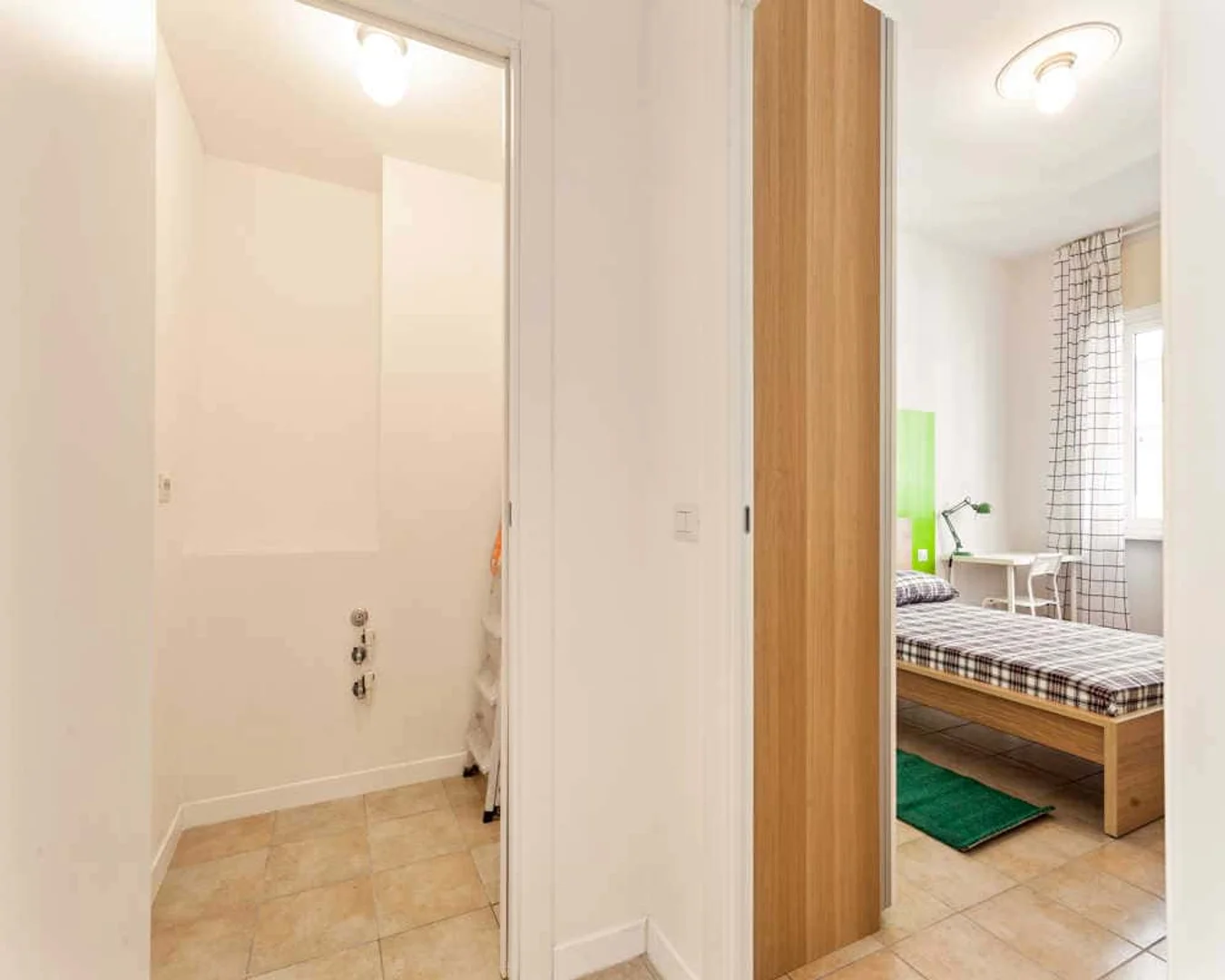 Habitación estudiantil económica con ubicación conveniente en 