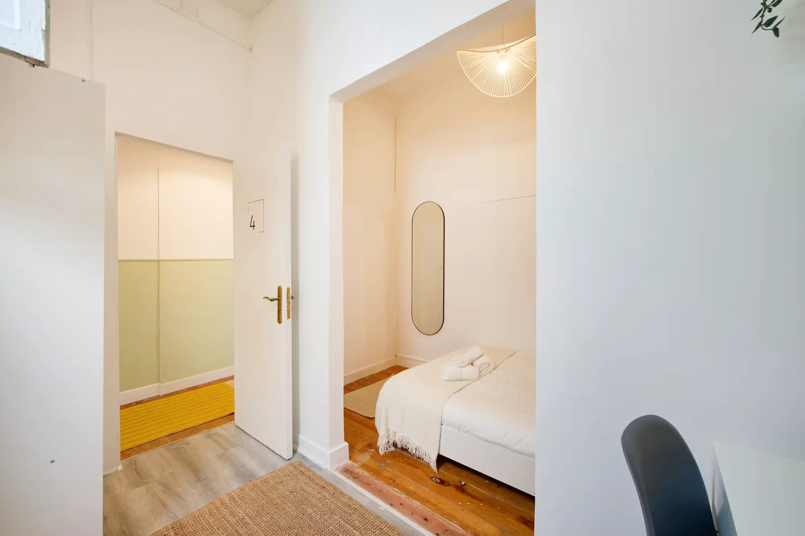 Cozy room for students available in