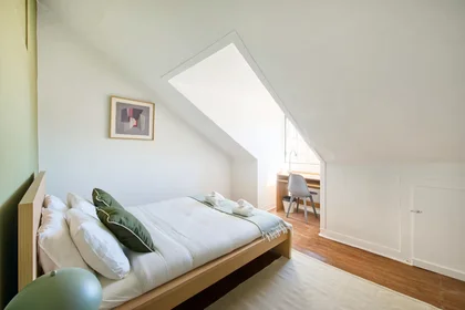 Private room at Rua dos Poiais de São Bento, Lisbon, image 1 of 10