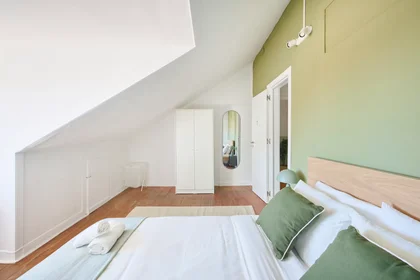 Private room at Rua dos Poiais de São Bento, Lisbon, image 9 of 10