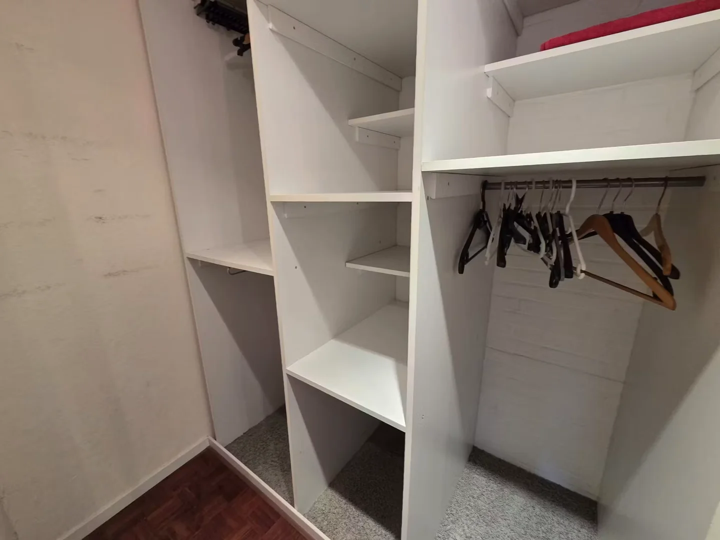Habitación para estudiantes en  con área de estudio y facilidades compartidas